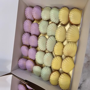 Mini Madeleines (box of 30)